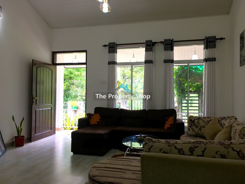 ull; 10 Perch house in "peradeniya ", Kandy.ull; Ideal for business purpose. ( Holiday Home)ull; 3 Bedrooms with 1 bathrooms Living, Dining and Kitchen Area.ull; Parking available for 2 vehicles in front space.ull; Water, Electricity, Telephone facilities are available.ull; 12F road access to the property.ull; Documents in orderull; Good neighbourhood.ull; Quiet natural surroundings.ull; Easy access to peardeniya townull; Taxi Stand, Shops, mini Supermarkets, Bank: 5 minutesull; Easy access to "peradeniya Town" only 10 minutes away.                                                       ull; City limit in just:         mahaknda town : 2Km                 To Kandy town: 7Km        Distance from house to the main road: 600mCall us for an appointment to visit the propertPlease contact us for more Details: Hotline - 0815662566 / 0777 507 501Genuine buyers only.NO BROKERS PLEASE..Visit our website for more properties.